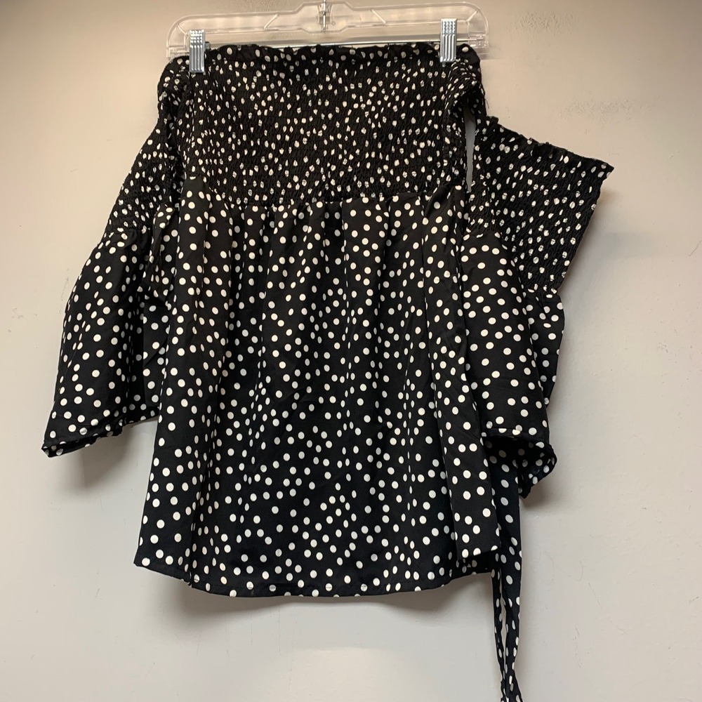 Boohoo Polka Dot Top Womens 8 Black White Excellent Smocked Off The Shoulder
